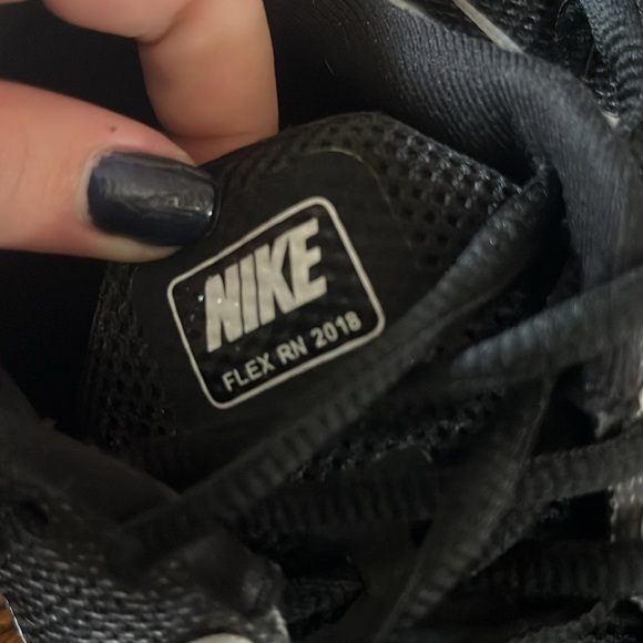 Nike Flex 2018-Running Shoe - Picture 9 of 12